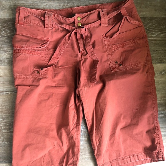 Pants - Ladies Old Navy Shorts Size 14